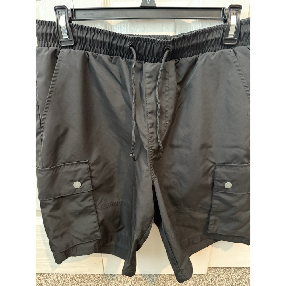 Southpole Black Cargo Shorts Men's Medium Elastic Waist Streetwear Utility